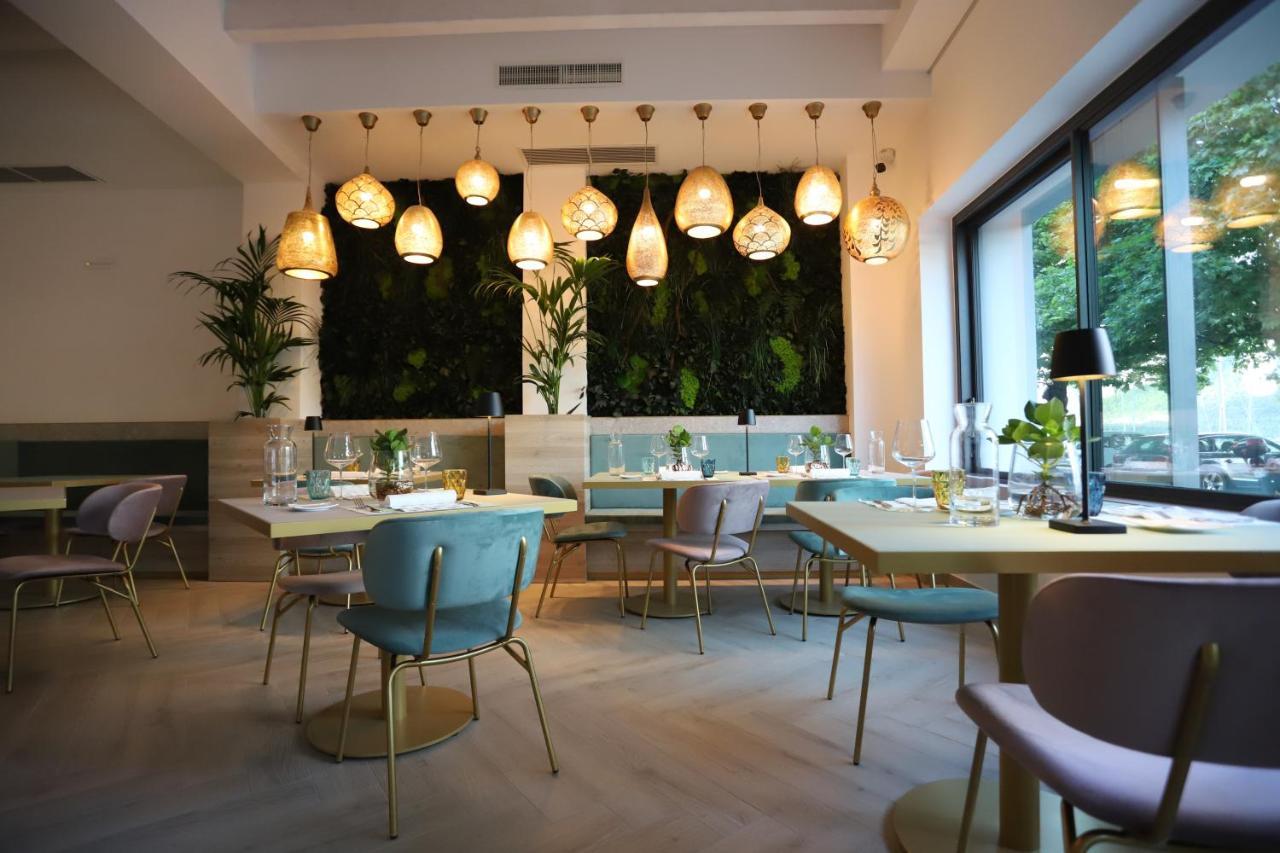 Luxury Suites Rocopom - Lake Front Malgrate Ngoại thất bức ảnh