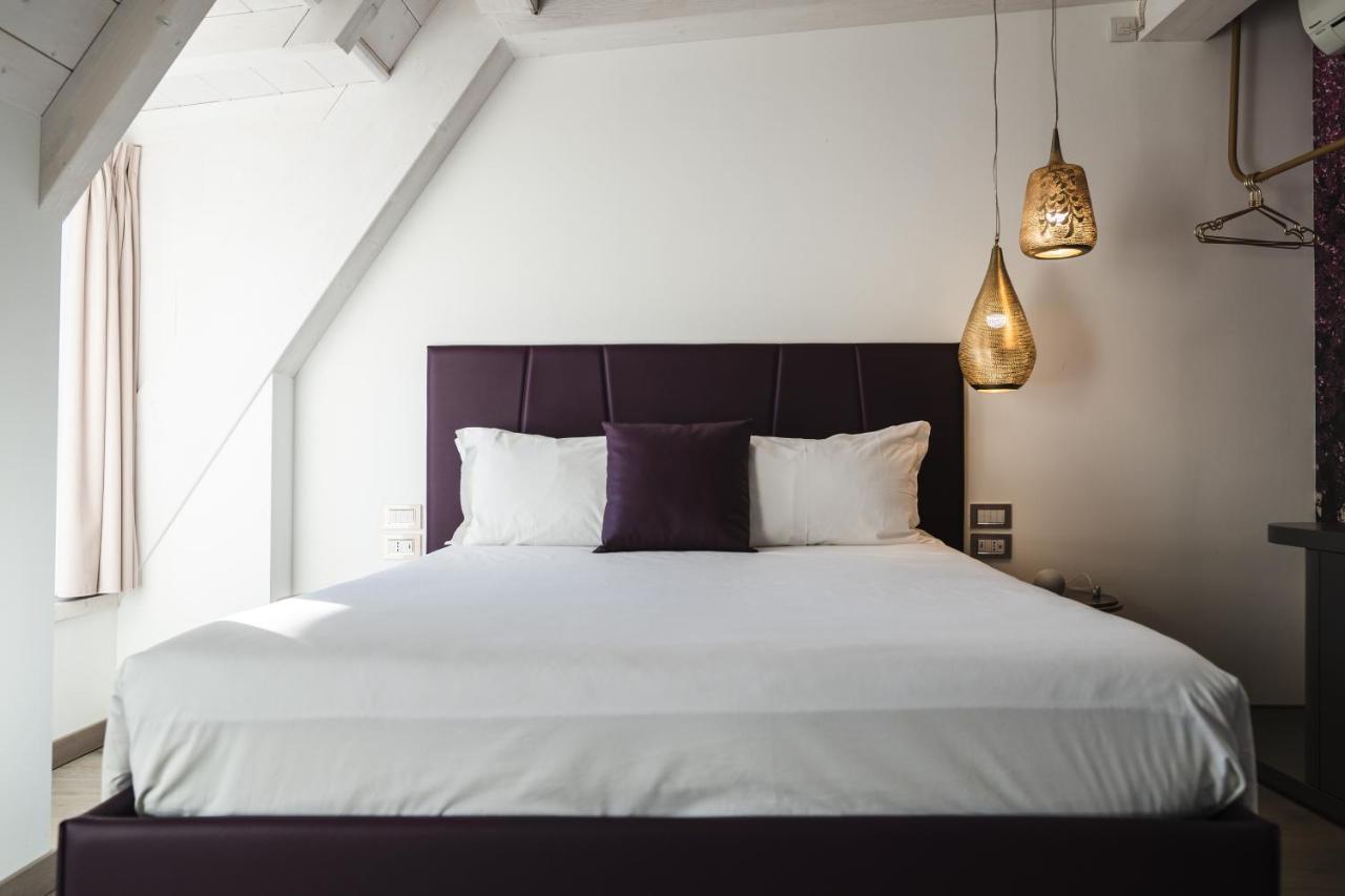 Luxury Suites Rocopom - Lake Front Malgrate Ngoại thất bức ảnh