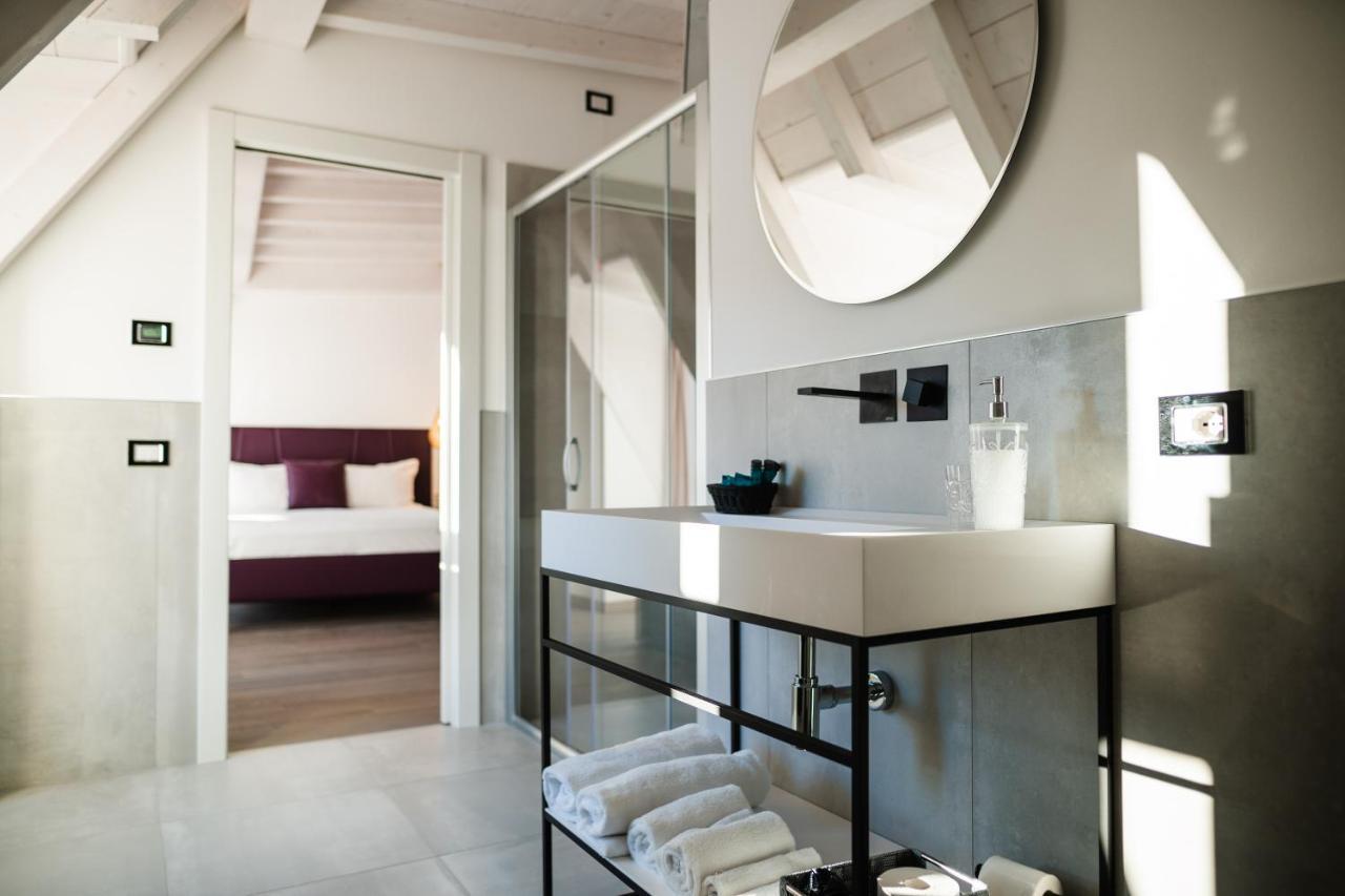Luxury Suites Rocopom - Lake Front Malgrate Ngoại thất bức ảnh