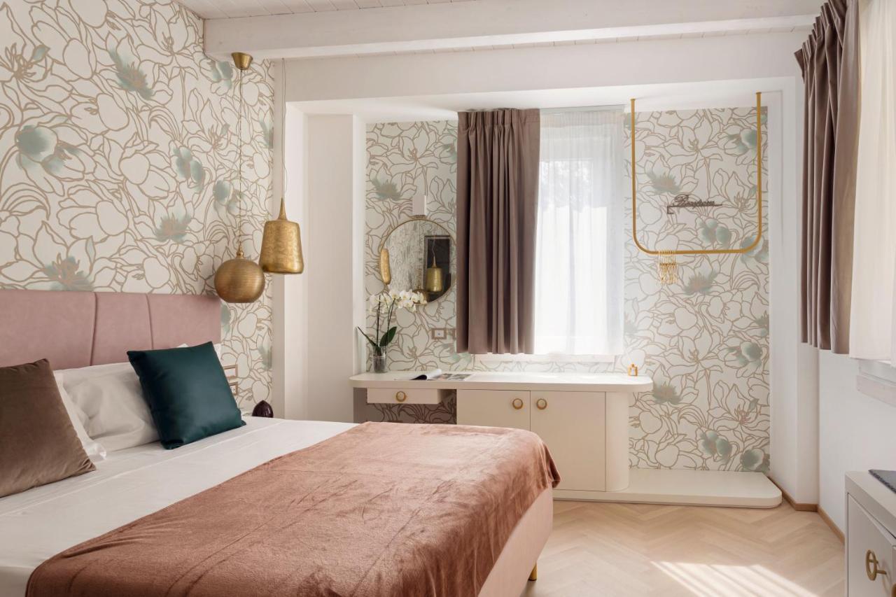 Luxury Suites Rocopom - Lake Front Malgrate Ngoại thất bức ảnh